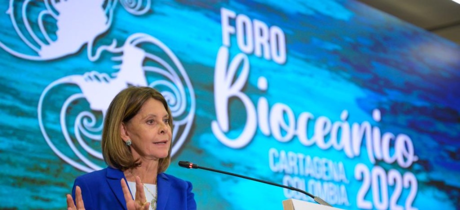 ¡Colombia lidera diálogo por el futuro de los océanos! En el Foro Bioceánico en Cartagena, la Vicepresidente y Canciller hizo un llamado para que las acciones sobre el uso responsable y sostenible del océano requieran inmediatez y concreción