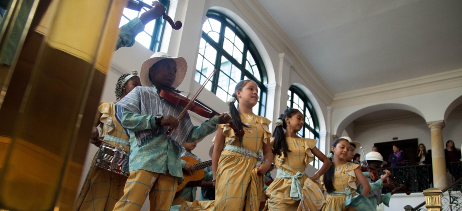 Diplomacia Deportiva y Cultural